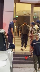 Gadar Star sunny Deol gets spotted at Kalina Airport🥰😍❤ #SunnyDeol | Varinder Chawla