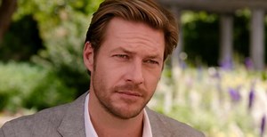 Luke Bracey: età, altezza, fisico, fidanzata, Instagram e film