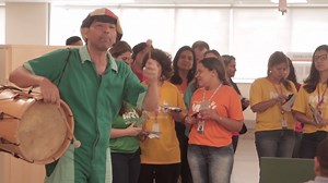 42K views · 273 reactions | Ser voluntário é muito mais do que ajudar: vai além, muito além. O voluntário doa seu tempo, seu trabalho, seu talento, seu sorriso e sua palavra para melhorar a vida do próximo. Nós, do Instituto MRV, agradecemos e reconhecemos todos os voluntários que fazem do nosso projeto algo transformador na vida de milhares de pessoas. Juntos somos muito mais fortes e podemos muito mais. :) | Instituto MRV | Facebook