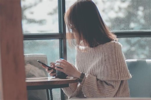 4 Cara Menyatakan Cinta Lewat WA Tanpa Basa-basi, Auto Diterima! - Sonora.id