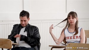 Chefe fazendo um sexo incrível no escritório