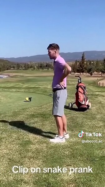 Playing a prank with a fake snake on the golf course 🤣🤣🤣 #funniest #funnyprank #jumpscare #prank #snakeprank #sofunny #reaction #trending #viral