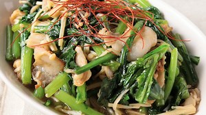 「くせになるおいしさ！」さっと作れる”春菊の炒め物レシピ”5選 | クラシル