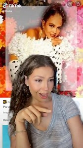 Thalia usa el mismo top de flores que usaba a principios de los 90s 😍😍😍😍😍 | Thalía videos & música