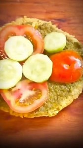 Craving junk food burger? Try THIS burger instead. It’s healthy. It’s satisfying. And it won’t wreck your weight loss progress. #HealthySwap #CravingControl #SmartEating #FoodThatWorks #fattofab #weightloss #burger #HealthyEating | Fat to fab