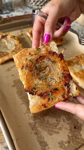 🧅SAVORY Pastries Might Be My FAV. Used onion, olive oil, balsamic glaze, honey, thyme, Sergoos Seasoning (like an S&P) & French Cuffs seasoning from @goldensteersteakco and some grated gruyere cheese. Inspired by pastry TikTok. 🔥 Just cut your puff pastry and rectangles and bake according to package instructions. I chose a little bit of a lower temperature, so the cheese and the seasoning wouldn’t burn. Be right back, trying all the savory and sweet combos! Maybe brie cheese, garlic, & apples 