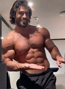 Can Yaman baila con su increíble físico ❤️🕺 #actoresturcos #turkishdrama