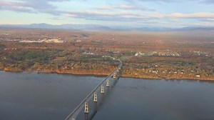 Kingston-rhinecliff Bridge Kingston Ny Aerial Late: Stockvideos & Filmmaterial (100 % lizenzfrei) 7878229 | Shutterstock