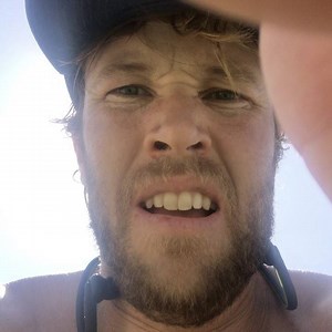 Mile 23 video blog. Marathon 6. Dubai. ASICS Muscle Milk Fitbit | Ryan Hall