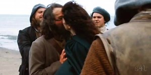 Angus...I miss his antics. This was a hilarious moment. Poor Claire😂 #Outlander #caitrionabalfe #angusmohr | Outlanderaddicted