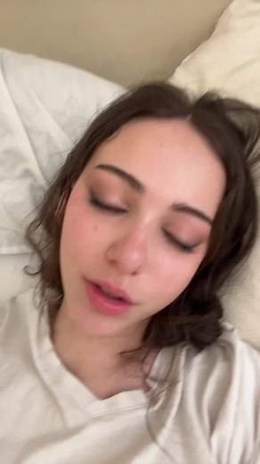 como les explico q yo no me ponía rímel porque se me bajaban tan rápido q sentía q no valía la pena. esto es un logro