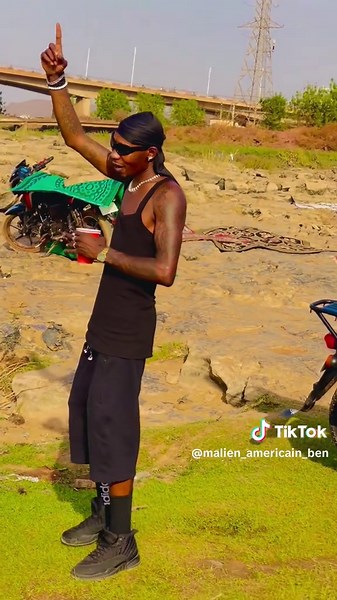 #debloquemesvue🥲🙏🏽 On n’est là pour changer les mentalités ✊ Rendez vous au sommet 🤟⚔️@YOUNG BG OFFICIEL 🐅🐐🪕 @YOUNG BG OFF @sira la solution @GLADIA Demba 🇲🇱🇸🇳🔥 @tiguidakanteofficiel @Iba One