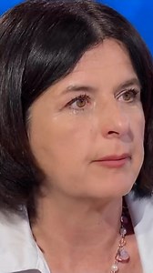 157K views · 2.9K reactions | Sandra Fardella racconta l’abbraccio con la figlia Sara, il 22 giugno 2015, il giorno in cui si sono nuovamente incontrate dopo quasi cinque anni dal giorno in cui le era stata portata via dal marito. #StorieDiSera è su #RaiPlay | MattinaRai1 | Facebook