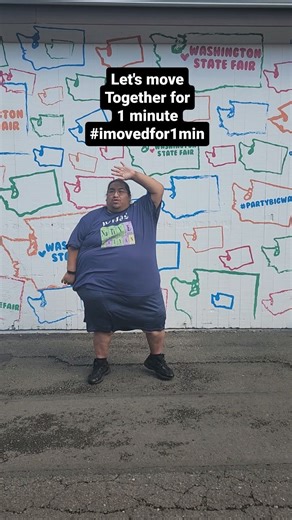 #imovedfor1min At the Puyallup fair. Getting my steps in. At 4k steps and we have lot more day left. Ugh. My feet hurt already but gonna have the fun out do the hurt I'm feeling. Tyvm for everyone being here appreciate you all. #nativesaiyan | William Pickernell