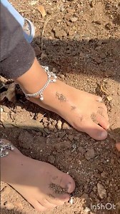 Din bhar ki thakan…#minivlog #MomAndDaughter #BlessedMom #DailyRoutine #MomVibes # #momchallenge