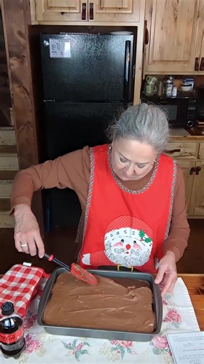 This chocolate cake with Coke Cola frosting is so delicious...if you don't tell people it's gluten free they will never know!! How to purchase my cookbook is in the comments. www.kimmysoutherncooking.com CHOCOLATE CAKE 2 c sugar 1 ¾ c all-purpose gf flour 1½ tsp xanthan gum (see notes) ¾ c cocoa powder 1½ tsp baking powder 1½ tsp baking soda 1 tsp salt 2 eggs, room temperature 1 c milk, room temperature ½ c vegetable oil 2 tsp vanilla extract 1 c boiling water Heat oven to 350°F (176°C) Grease a
