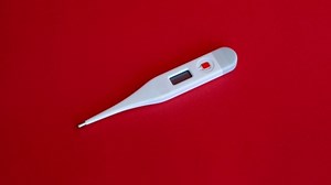 2 weeks of isolation after testing positive for COVID-19 may not be enough