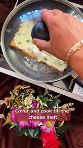 Cheese Chilly Toast Try this amazing recipe #meenakshinischal #toast #cheesechillytoast #chillytoast #toasts #recipes #recipeoftheday | Meenakshi Nischal