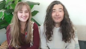 Be sure not to miss ANTON GOOSEN Live on stage at Silverstar Barnyard – Sun, 25 Aug @ 2pm. BOOK NOW: https://bit.ly/3WRx5Sj “Anton het deur die jare telkens saam opkomende kunstenaars gewerk en gehelp om hulle talent na vore te bring. Hierdie keer kry Takhaar die geleentheid om die gehoor te vermaak en die verhoog vir Anton te open. Moet nie die geleentheid mis nie!” #AntonGoosen #Takhaar #IllimarNeitz #LiveShow #FunDayOut #SilverstarBarnyard | Barnyard Silverstar | Facebook