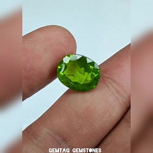 Natural olive green Kohistan Peridot 100% natural Original Good quality پیری ڈوٹ زبرجد Oval fine cut good size Beautiful color😍 Origin : Pakistan 🇵🇰 Weight : 9.50 carats 0321-9062818 WhatsApp 📞 | Gemtag Gemstones