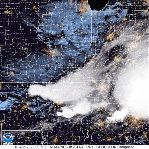 ☁️🛰️This morning's satellite imagery shows plenty of low clouds over the region. The clouds will gradually clear this afternoon. | US National Weather Service Paducah Kentucky