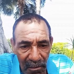 1.1M views · 10K reactions | Pero es verdad, déjenme un ratito con la vecina...  qué opinan mujeres? | Elvis Martinez | Facebook