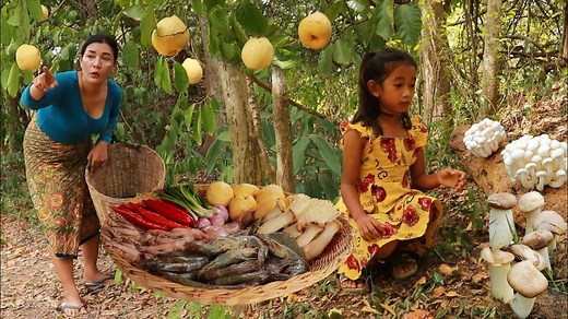 Found pick mushroom in forest-Mother cooking lobster and squid with mushroom so delicious for dinner | CHEF GIRL
