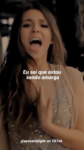 Victoria Justice - Beggin on Your Knees | Victorious