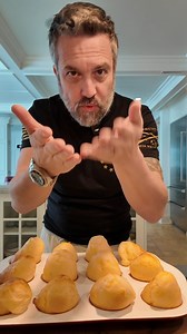 515K views · 7.5K reactions | Get the recipe  1 minute QUICK CHEESY BREAD dough 奈 3 cups Tapioca Flour 1/1.5 cups of Milk 1.5 cup Parmesan cheese 1.5 cup Gouda cheese 1 cup Avocado Oil 3 large eggs Blend everything together and cook in Muffing Tins in the Oven at 375/400 degrees until golden brown, about 12/15 minutes. Ciao my friends! 懶❤️ | Fabio Viviani | Facebook