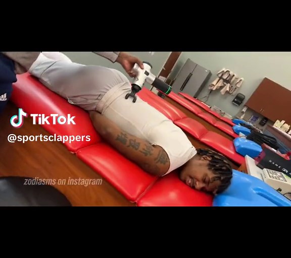 Sports Clapping Compilation with Thick Men