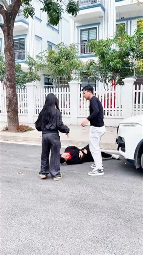 One Fake Accident… One Truth Exposed #KindManGlobal #PublicAwareness #KindnessMatters #JusticeServed