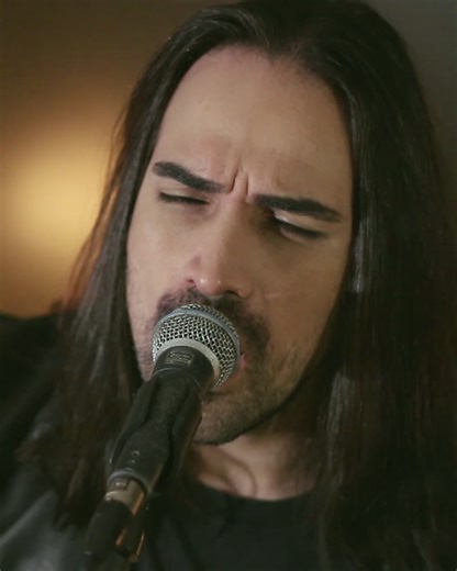 Se gostou da nossa versão acústica desse clássico do @metallica , deixe aquele lindo "Salve Last Lover!" nos comentários e tenha uma semana cheia de paz! 😉🤘🙏❤ . If you liked our acoustic version of this @metallica classic, leave that beautiful "Salve Last Lover!" in the comments and have a peaceful week! 😉🤘🙏❤ . #LASTLOVERFOREVER #NothingElseMatters #metallica #acousticrock | Last Lover