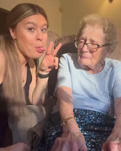 We LOVE a birthday message 🤣 | Jess And Norma