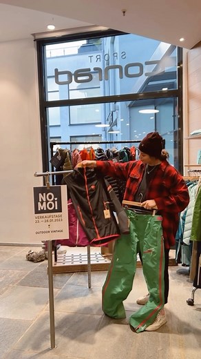 Jetzt heißt es: Dave the date!💥 Am kommenden Montag, 23. Januar starten wir in unseren drei Filialen Garmisch-Partenkirchen, Penzberg und Wielenbach unsere NOMOI Verkaufswoche! Komm vorbei und sichere auch du dir dein neues Lieblings-Secondhand-Teil!🤩 Kurz und knapp alle Fakten im Überblick:⁠ • Verkaufswoche: 23. - 28. Januar 2023 • Stationen: Alle drei Sport Conrad Filialen⁠ • Verkauf von 9 ausgewählte Marken ⁠ ⁠ #sportconrad #thisissportconrad #wirdenkenum #rethink #sustainablefashion #susta