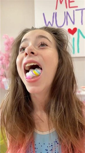 What’s in her MOUTH?!😦