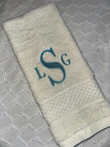 Personalized Embroidered Hand Towels – Custom Bathroom Towels With Monogram or Name - Etsy