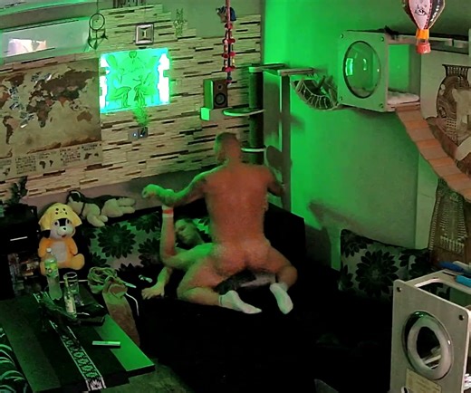 Two muscular men caught having sex on ip camera - video 2