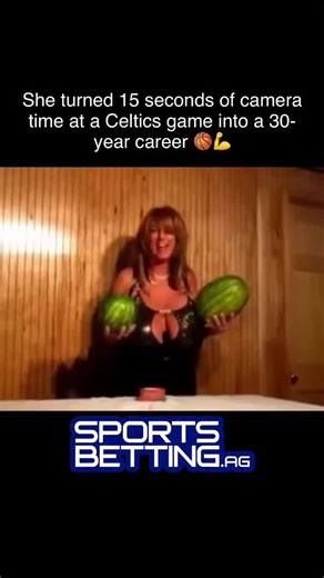 Busty Heart (Susan Sykes) became a viral sensation BEFORE viral was even a thing! From making Brent Musburger crack up on live TV in 1986 to crushing melons with pure power, she’s an OG internet legend. The best part? The Celtics won the championship that year with her in the stands 🍀 She went on to appear on America’s Got Talent, The Man Show, and even played a bodyguard in ‘The Dictator’! Talk about turning a moment into a movement 📺 Wild fact: She went from being self-conscious about her ap
