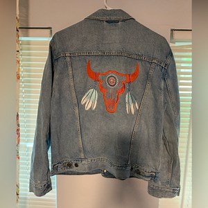 Levi's Light Blue Embroidered Denim Jacket for Women or Men