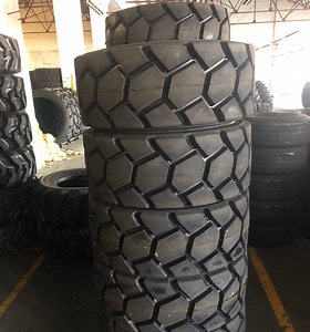 [Hot Item] 10-16.5 12pr Tl Industrial Tyres/Skid Steer Tyres/Skid Steer Loader Tires/ with Long Life Time (SKS-3)