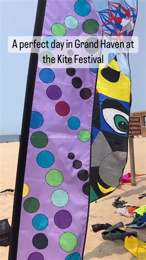 The annual 2024 Grand Haven Kite Festival is almost here! Kites will flyer on Saturday, May 18 from 10am-5pm, and on Sunday, May 19 from 11am-5pm. All events are wind and weather permitting, so here’s hoping for a great weather weekend! Come out and see hundreds of colorful kites take to the skies, and you may also see some stunt kite performers. Visit Grand Haven Area, MI The Kite Festival at Grand Haven #mibeachtowns #visitgrandhaven #kitefestival | Michigan Beachtowns