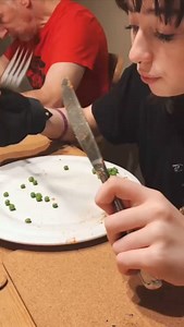 19K views · 477 reactions | dinner on a bad tic day, peas are a nightmareTrying to eat a meal on a bad seizure day. #tourettesyndrome #foryoupage | Zara Beth | Facebook