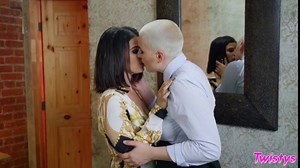 Riley Nixon And La Sirena Pussy Up Close