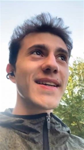 20 reactions | Radu G. Matei are doar 22 de ani și deja are un...