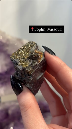 The saturated red sphalerite adds a special 🍒 on top of the galena sprinkled with pyrite from Joplin, Missouri. Videos and pictures don’t give this one justice. 😍 • #minerals #crystal #fossil #oddities #crystalcommunity #collector #smallbusiness #nc #geology #metaphysical #galena #pyrite #sphalerite #missouri | Mineralogy