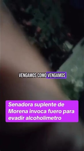 ⭕🇲🇽 #URGENTE .- ▶️ #SENADORA SUPLENTE DE MORENA INVOCA FUERO PARA EVADIR ALCOHOLÍMETRO 🔴 En Oaxaca, Nathaly Viridiana Chávez García fue captada “invocando” su fuero constitucional ante policías de tránsito. 🔴 Medio locales advierten que fue para evitar una revisión en un operativo de alcoholímetro. Nathaly Chávez es senadora suplente de Luisa Cortés. ▶️ En un video que circula en redes, Chávez discute con policías y les dice: 🔴 “Vengamos pedos o no vengamos pedos, no pueden hacerlo… ustedes