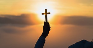 What Does it Mean to Be Righteous? (2 Corinthians 5:21) - Your Daily Bible Verse - January 28 - Daily Devotional