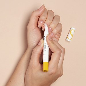 The CND SolarOil Care Pen makes it easy to keep your nails hydrated and healthy wherever you are. Daily application of CND SolarOil drives nutrients deep into the nail area creating strong, #healthynails! . Visit the link in our bio for details! Available on Amazon to continue your nail care at home in between salon visits. | CND - Creative Nail Design