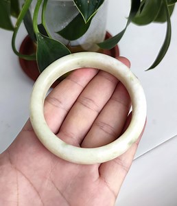 Real Jade Bangle Serpentine Bangle: Two Tone New Jade (61mm) - Etsy