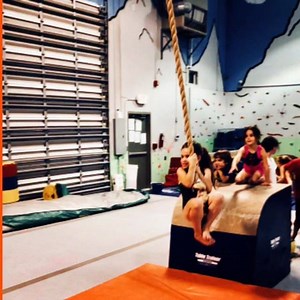 Mini spring break camp @ north Miami Beach !!! #gymkidzgymnastics #gymkidz #minispringbreak #lovewhatyoydodowhatyoulove😜 #kidzhavingablast #campfun #sisterselfie #austismawarenessmonth | Gym Kidz